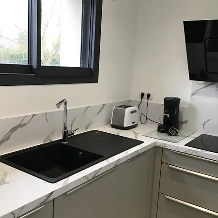 Charmante Neuve A Chaspuzac