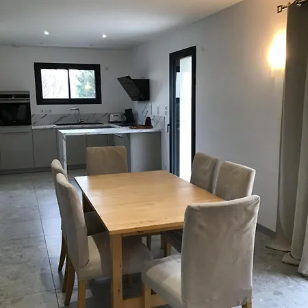 Charmante Neuve A Сasa de vacaciones Chaspuzac