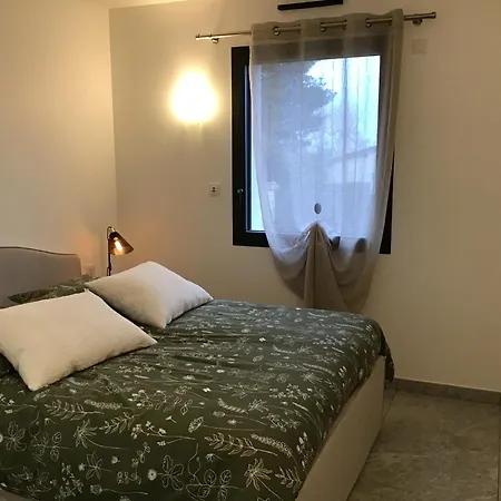 Holiday home Charmante Neuve A Chaspuzac